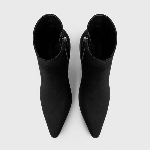 Vegan Suede Black Booties, New in Box - Picture 5 of 7